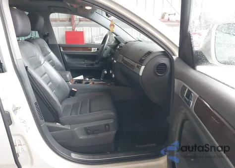 2008 Volkswagen Touareg 2 Vr6 Fsi z USA, uszkodzony, nr VIN WVGBE77L68D006243